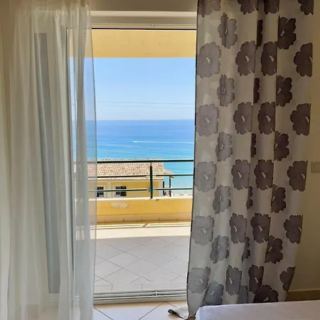 Lumiere 2 Apartment *